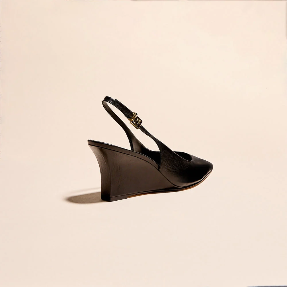 Scarpin Slingback Couro Pelica Liso Preto Anabela - vista 2 de 3